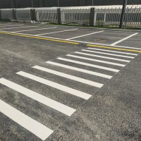 苏州通安小区热熔停车场车位划线多少钱一个